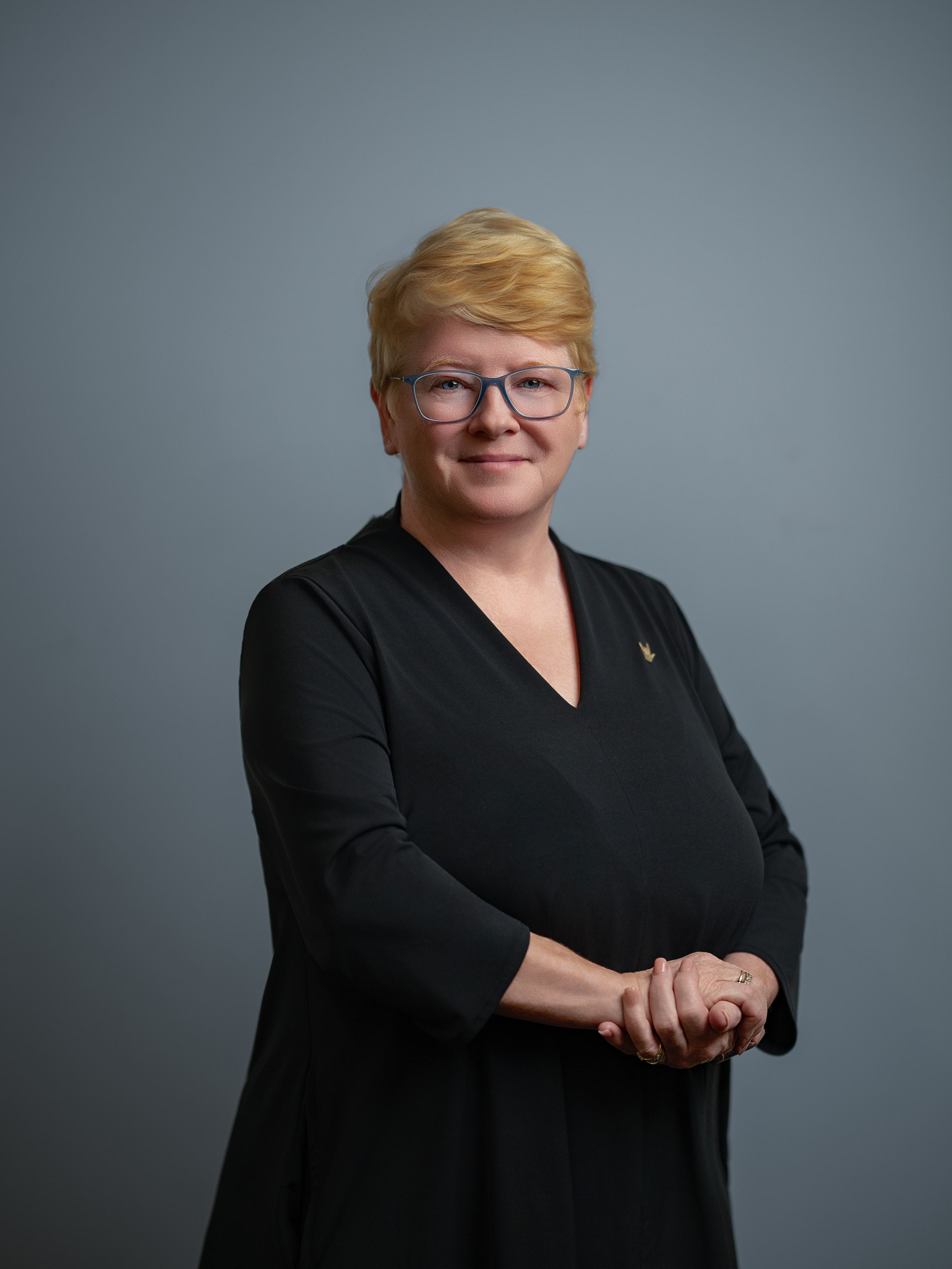 Professional portrait of Chris-tina Montgomery